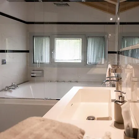 Gelso Bianco Country 4*