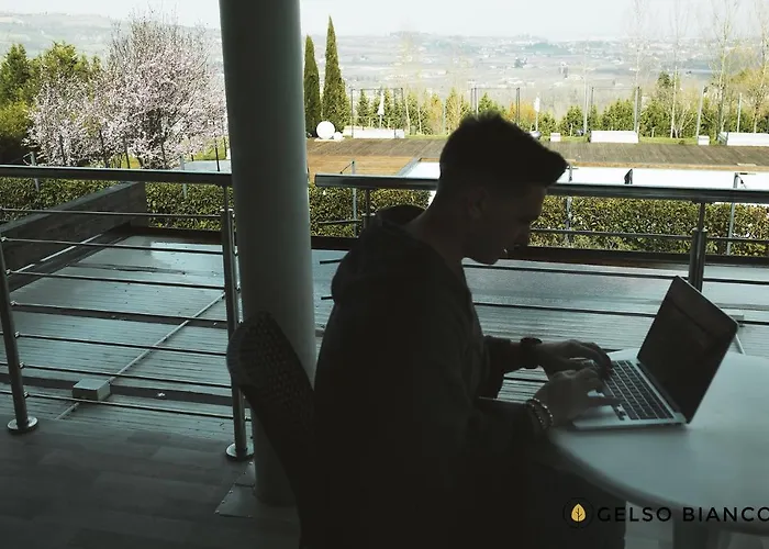 Nocleg ze śniadaniem Gelso Bianco Country 4*