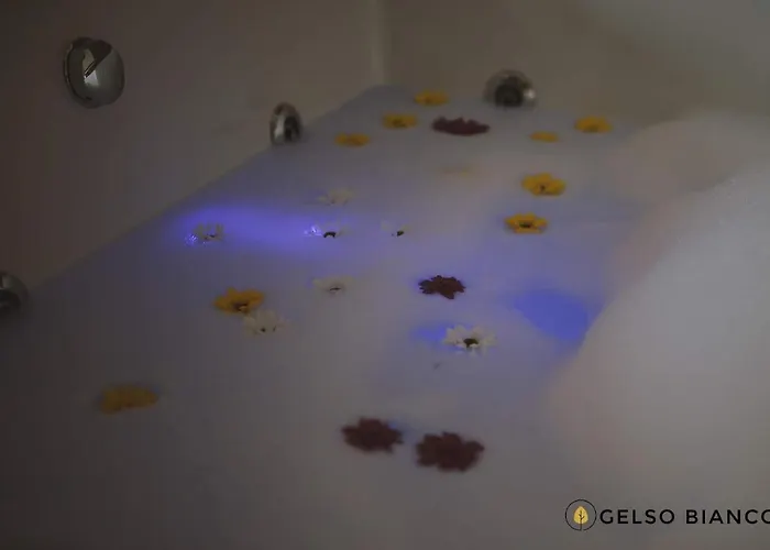 Nocleg ze śniadaniem Gelso Bianco Country 4*